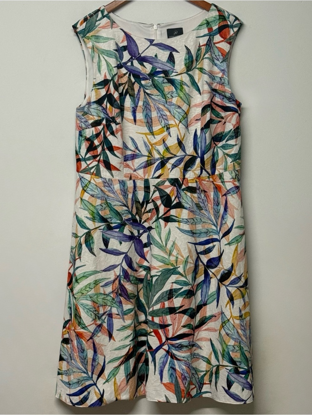 Adrianna Papell Multicolor Leaf Print Sleeveless Dress